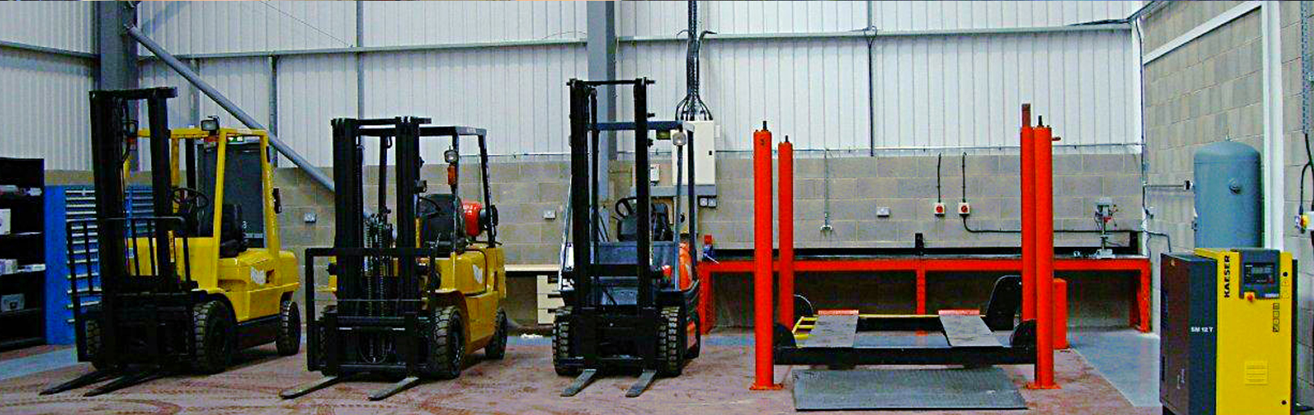fork-lift-servicing-repairs-slider-image fork lift truck servicing and repairs