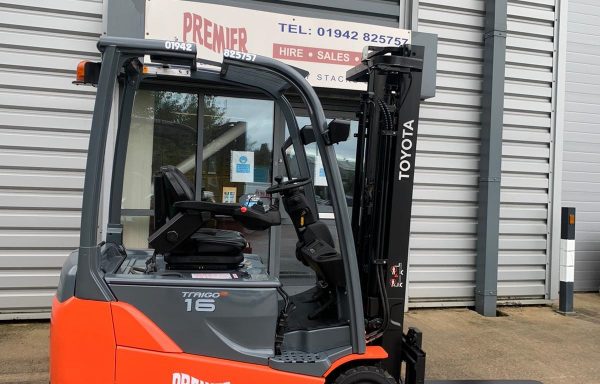 Toyota 8FBET16 Electric Forklift