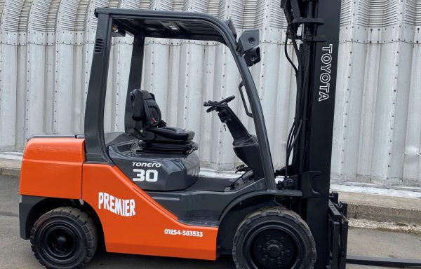Toyota 8FDF30 Diesel forklift