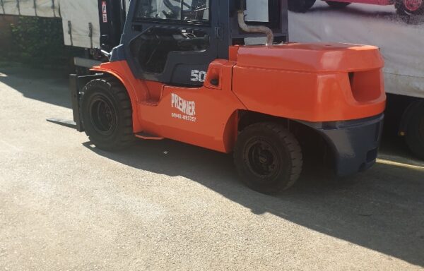 Toyota 7FDF50 diesel forklift
